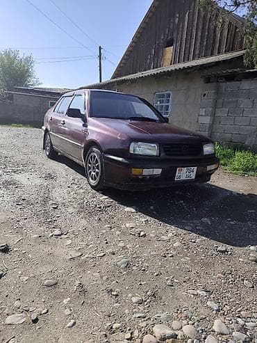 mini kuper: Volkswagen Vento: 1993 г., 1.8 л, Ручные, Бензин, Седан — 2