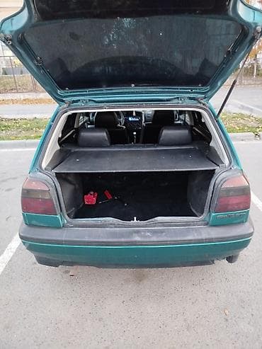 Транспорт: Volkswagen Golf: 1992 г., 1.8 л, Механика, Бензин, Хэтчбэк — 3