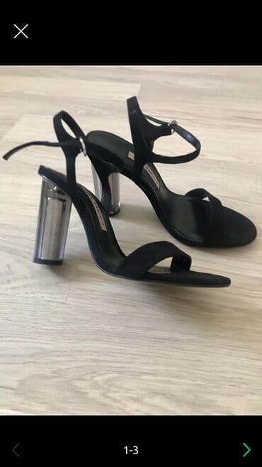 Босоножки Zara ( США). В отличном состоянии. Чёрные ( замша)