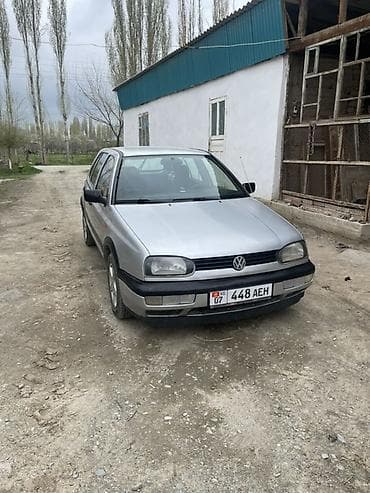 Volkswagen Golf: 1992 г., 1.8 л, Механика, Бензин, Хэтчбэк