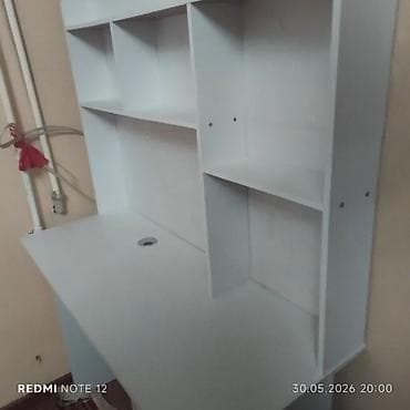 куплю письменный стол: Компьютерный стол, Б/у, С полками — 2