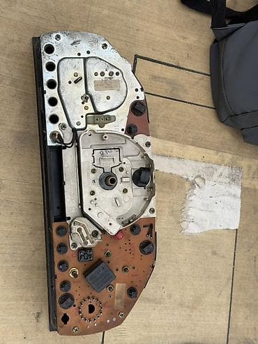 дисплей в машину: Щиток приборов Mercedes-Benz Оригинал — 2