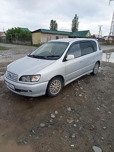 Унаа сатуу: Toyota Ipsum: 1997 г., Универсал — 6