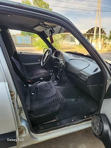 sprinter 2 2: Chevrolet Niva: 2004 г., 1.7 л, Механика, Бензин, Кроссовер — 5