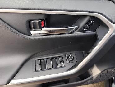 касем машина: Toyota RAV4: 2019 г., 2.5 л, Вариатор, Гибрид, Кроссовер — 9