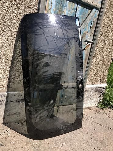 one x: Стекло Заднее правое Honda — 1