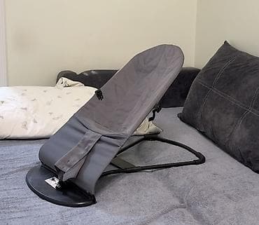 Детский шезлонг, Б/у, Качалка, Железо, цвет - Серый at lalafo.kg Детский шезлонг, Б/у, Качалка, Железо, цвет - Серый