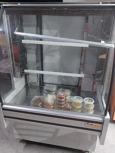 Холодильное оборудование: Холодильные витрины для магазина/кафе - Вертикальная холодильная — 2