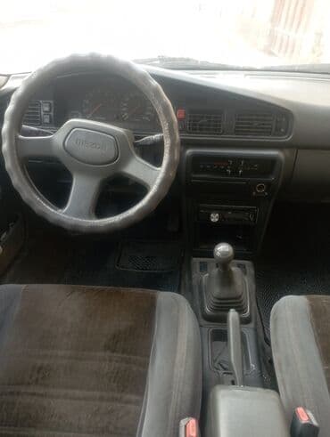 Продажа авто: Mazda 626: 1989 г., Механика, Бензин, Универсал — 3