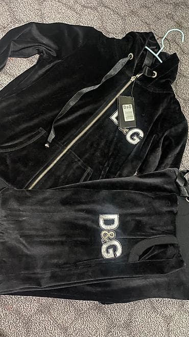 Мырзалардын бут кийими: Двойка костюм шикарного качества. Б/у. Надевали один раз. Размер М — 1