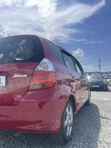 bmw 5m: Honda Jazz: 2008 г., 1.4 л, Механика, Бензин, Хэтчбэк — 3