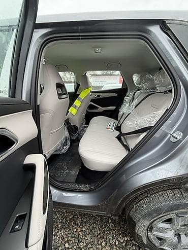 BYD: BYD Yuan Up: 2025 г., Электромобиль, Кроссовер — 4