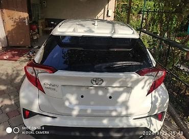 4runner 2017: Toyota C-HR: 2018 г., 2 л, Вариатор, Бензин, Кроссовер — 2