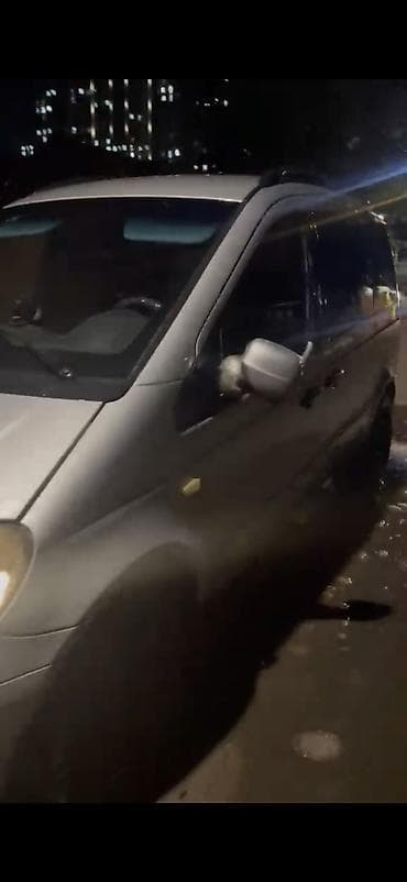 Продажа авто: Mercedes-Benz Vaneo: 2003 г., 1.7 л, Механика, Дизель, Универсал — 3