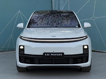 электромобиль w6: Lixiang L7: 2024 г., 1.5 л, Автомат, Электромобиль, Внедорожник — 2