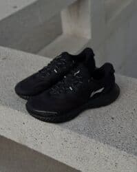 хороший мужской костюм: Кроссовки Li-Ning🔥 Покупала недавно, но размер не подошёл. Носила — 5