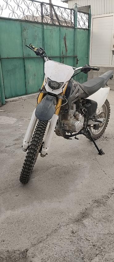 Эндуро/кроссовый мотоцикл 250 см³ - Одноцилиндровый 4‑тактный lalafo.kg да Эндуро/кроссовый мотоцикл 250 см³ - Одноцилиндровый 4‑тактный