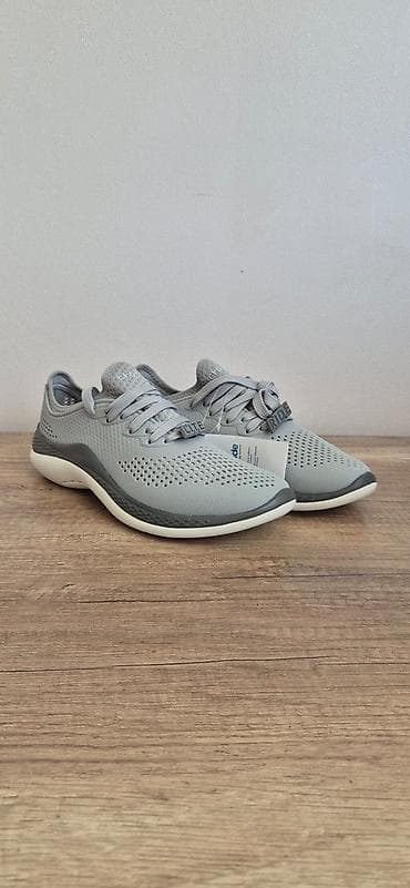 нариман: Продаются серые кроссовки Crocs LiteRide для активного отдыха и — 3