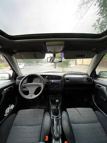 nissan note: Volkswagen Vento: 1992 г., 2 л, Ручные, Бензин, Седан — 3