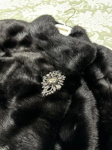 Мырзалардын бут кийими: Срочно продается шуба-трансформер!!!! Состояние как новой!!! Одевали — 2