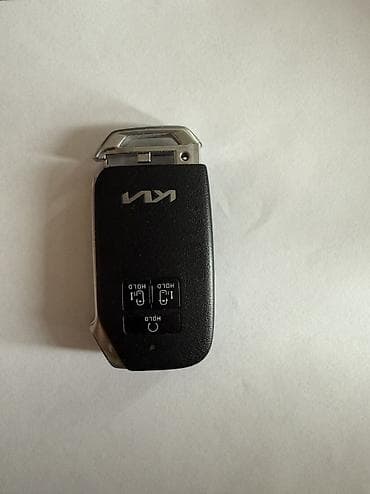 Автозапчасти: Продаю ключ для KIA Carnival 3г с кожанным чехлом 
цена 12000 сом — 4