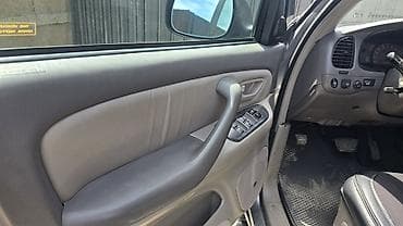taiota hailander: Toyota Sequoia: 2003 г., 4.7 л, Бензин, Внедорожник — 8