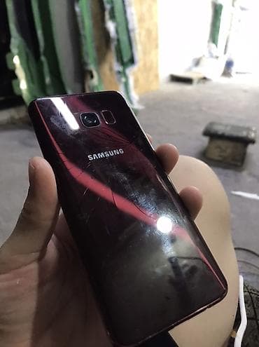 samsung j8: Samsung Galaxy S8, цвет - Красный — 1