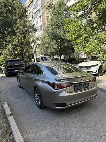 Транспорт: Lexus ES: 2021 г., 2.5 л, Гибрид, Седан — 3