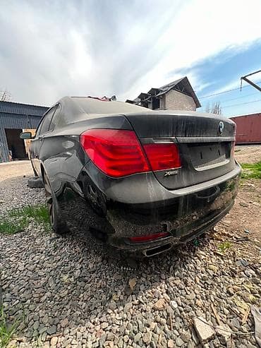 bmw e70: BMW 750Li xDrive (F02), длинная база. Срочно. Мотор стукнул — 4