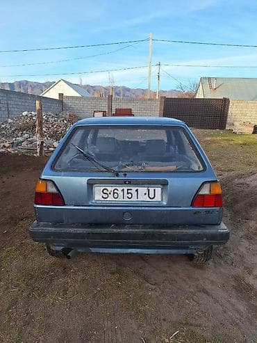 метиз 2: Volkswagen Golf: 1988 г., 1.8 л, Механика, Бензин, Хэтчбэк — 4