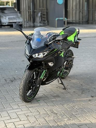 пл: Спортбайк Kawasaki, 400 куб. см, Бензин, Взрослый, Б/у — 2