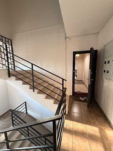 Недвижимость: 2 комнаты, 67 м², Индивидуалка, 3 этаж, Свежий ремонт — 3