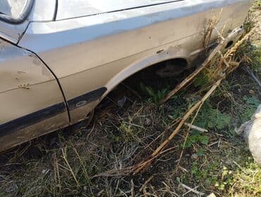 разбор экскаватора: Автозапчасти разборные (разные позиции) В наличии на фото: - Элементы — 19