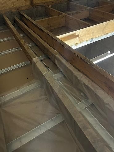 услуги по утеплению крыши: Монолитная стяжка по деревянным перекрытиям (плоская кровля/чердачное — 4