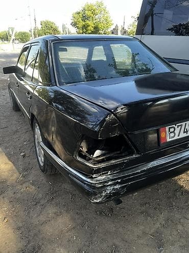 дерево мерседес: Mercedes-Benz W124: 1993 г., 2 л, Механика, Бензин, Седан — 6