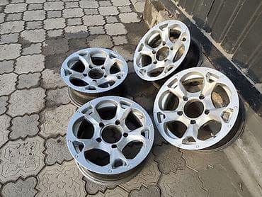 Колпаки: Литые Диски R 16 Комплект, отверстий - 5, Б/у — 3