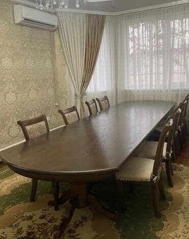 Стол в отличном состоянии возможны уступки (без стульев) возможны at lalafo.kg Стол в отличном состоянии возможны уступки (без стульев) возможны