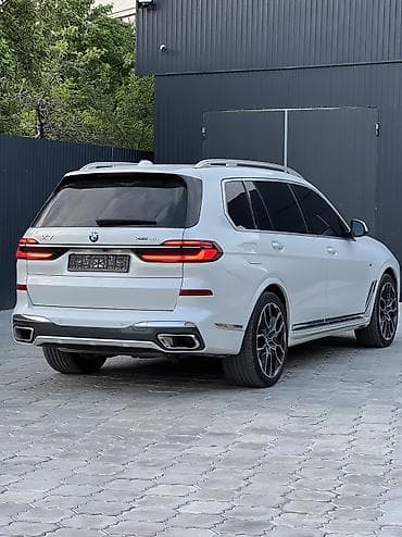 камера 360 авто: BMW X7: 2022 г., 3 л, Типтроник, Гибрид, Внедорожник — 4