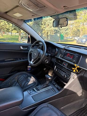 авто в такси: Kia K5: 2017 г., 2 л, Автомат, Газ, Седан — 5