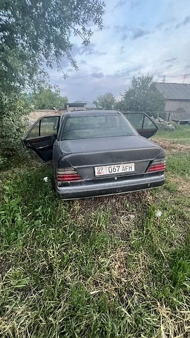 крыло переднее мерседес w210: Mercedes-Benz W124: 1992 г., Седан — 2