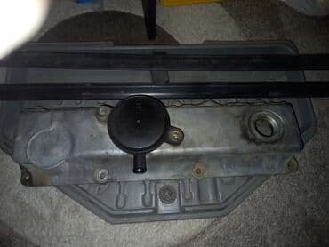 продажа системных блоков: Продаю запчасти на BMW E34. Молдинг средний на заднюю дверь. Крышка — 2