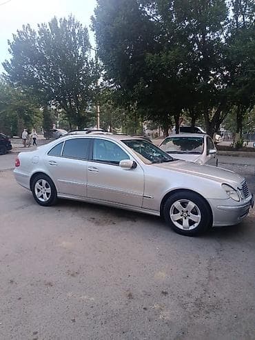 lande rover: Mercedes-Benz E-Class: 2004 г., Седан — 2