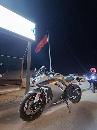 rx 6900: Спортбайк Kawasaki, 200 куб. см, Бензин — 2