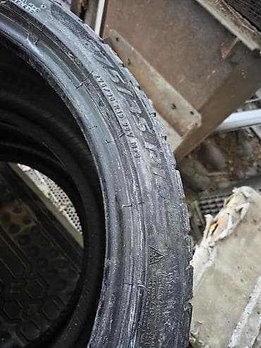winter: Шины 275 / 35 / R 19, Всесезонная, Б/у, Пара, Легковые, Италия, Pirelli — 2