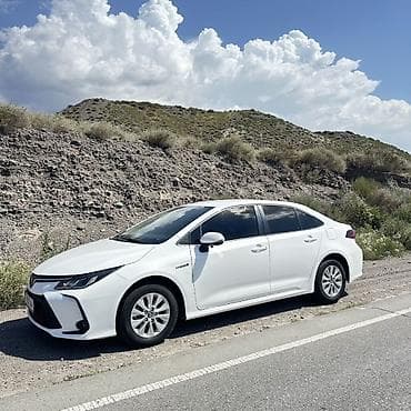 camry 40 цена: Toyota Corolla: 2021 г., Гибрид, Седан — 1
