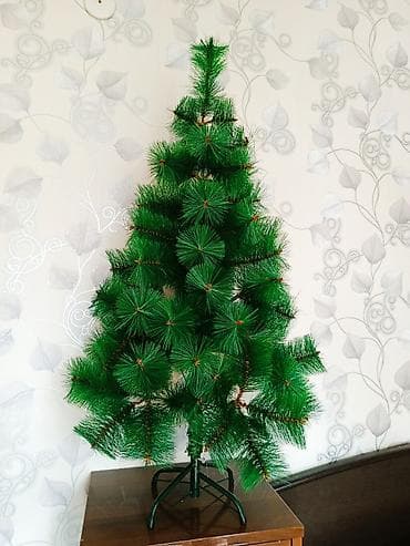 Искусственная новогодняя ель - Классическая коническая форма с густой