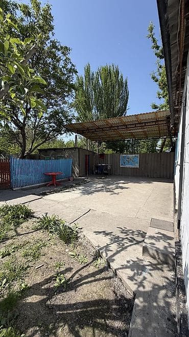 сарай куплю: Продаю дом в ЦЕНТРЕ СОКУЛУКА от трассы 300-400 метров Ниже трассы — 4