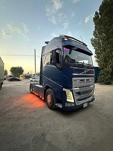 Транспорт: Тягач, Volvo, 2013 г., Без прицепа — 1