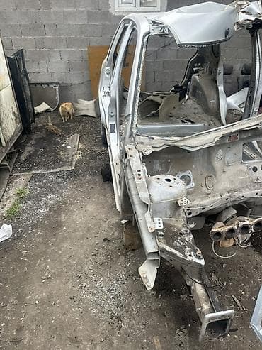 w211 e500: Кузовной запчасти на Мазда демио 2003 год — 1