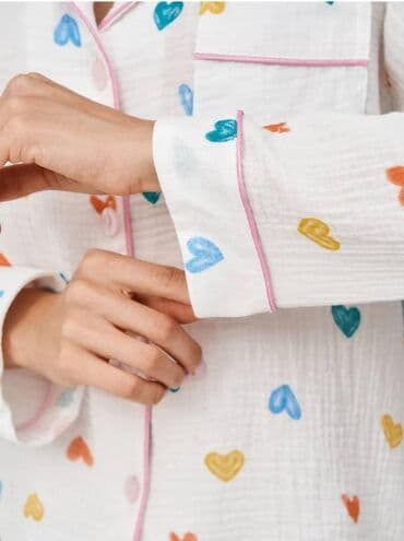 белая ночная сорочка: Распродаю пижамы отличного качества . Ткань муслин . Остались 2-3 — 5